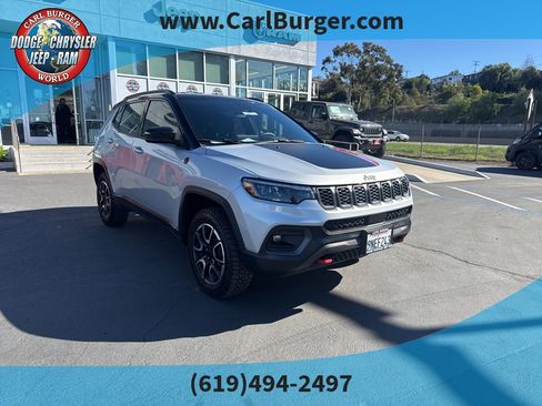Certified 2024 Jeep Compass Trailhawk w/ Trailhawk Elite Group image 1