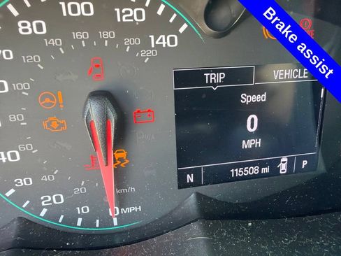 Used 2019 Chevrolet Trax LT w/ LT Convenience Package AWD/4WD image 12