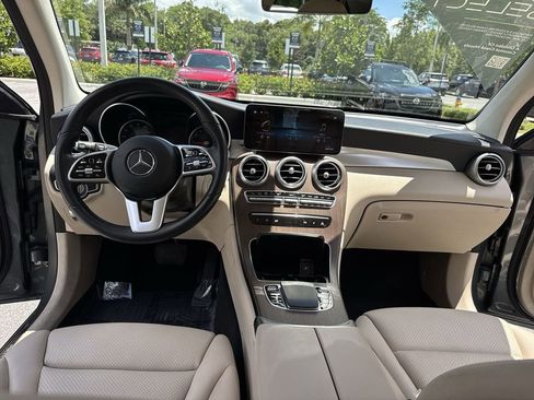 Used 2021 Mercedes-Benz GLC 300 image 36