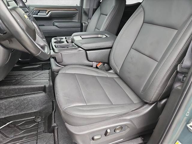 Used 2026 Chevrolet Silverado 1500 LT w/ Texas Edition Plus RWD image 16