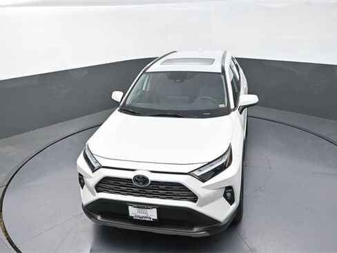 Used 2025 Toyota RAV4 Limited image 10