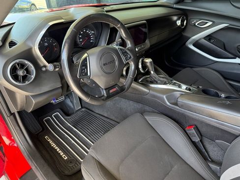 Used 2019 Chevrolet Camaro SS image 15