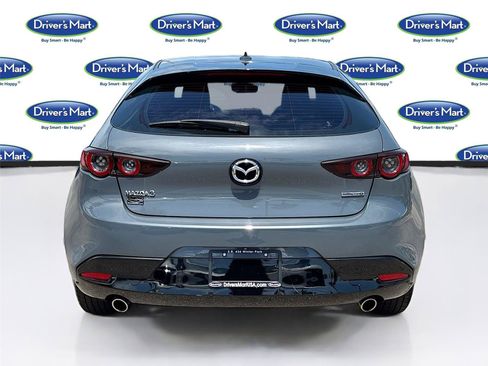 Used 2019 MAZDA MAZDA3 Hatchback w/ Premium Package FWD image 6