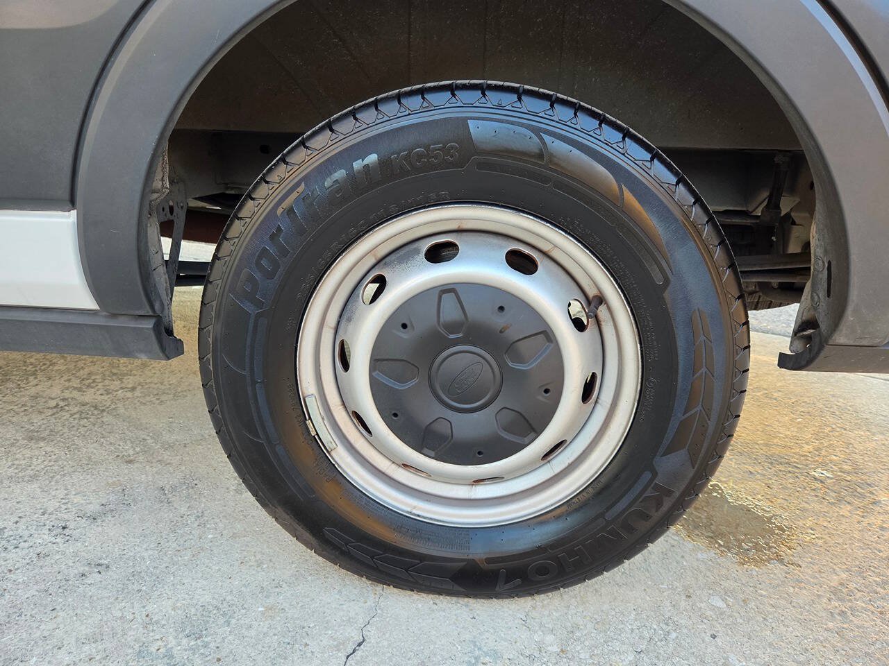 Used 2024 Ford Transit 350 XL RWD image 22