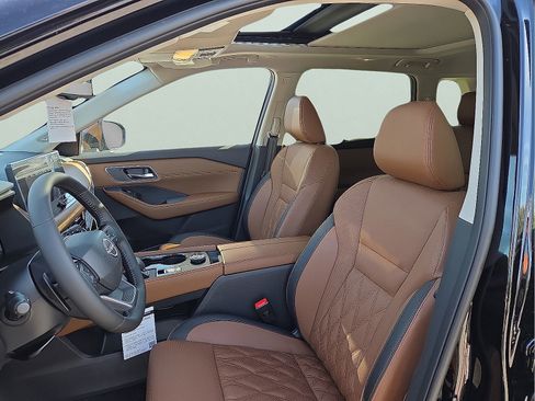 New 2026 Nissan Rogue Platinum w/ Platinum Premium Package image 13