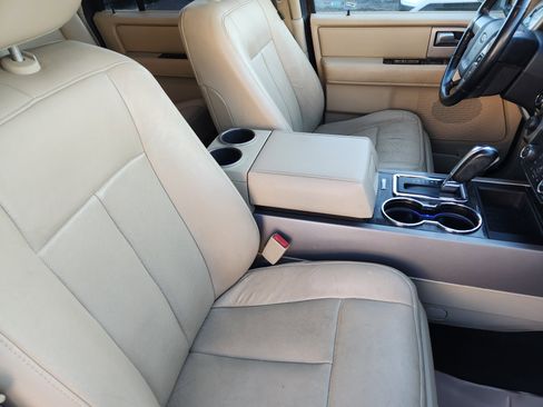 Used 2015 Ford Expedition EL Limited w/ Equipment Group 301A image 29