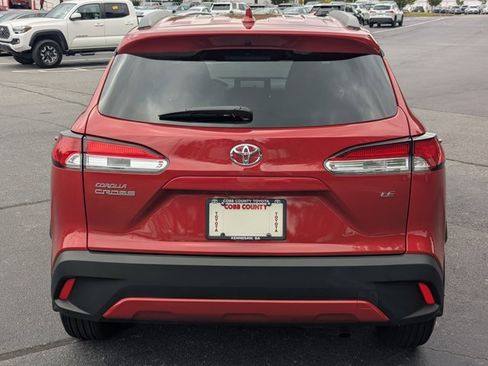 Used 2024 Toyota Corolla Cross LE w/ Moonroof Package image 6
