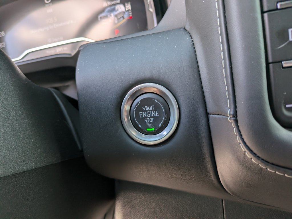 Used 2024 GMC Yukon Denali Ultimate AWD/4WD image 31