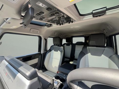 Used 2025 INEOS Grenadier Fieldmaster Edition AWD/4WD image 24