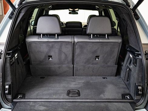 Used 2023 BMW X7 M60i w/ Executive Package image 17