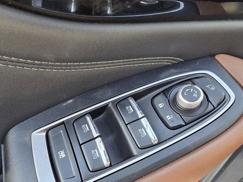 Used 2022 Subaru Outback Touring w/ Tech Package 3 image 12