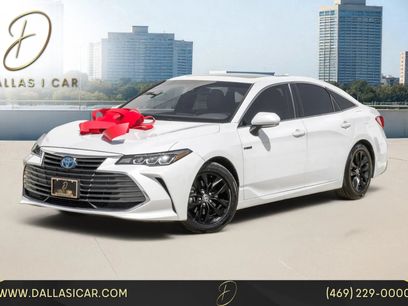 Used 2021 Toyota Avalon XLE w/ Moonroof Package