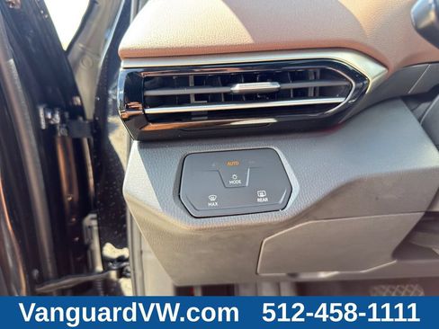 Used 2023 Volkswagen ID.4 Pro RWD image 19