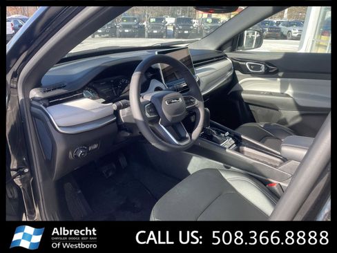 New 2025 Jeep Compass Limited w/ Sun & Sound Group image 9