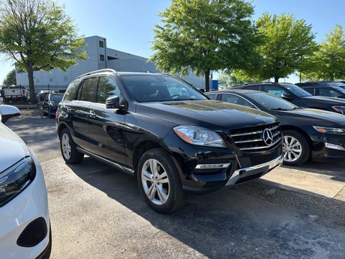Used 2013 Mercedes-Benz ML 350 BlueTEC 4MATIC image 4