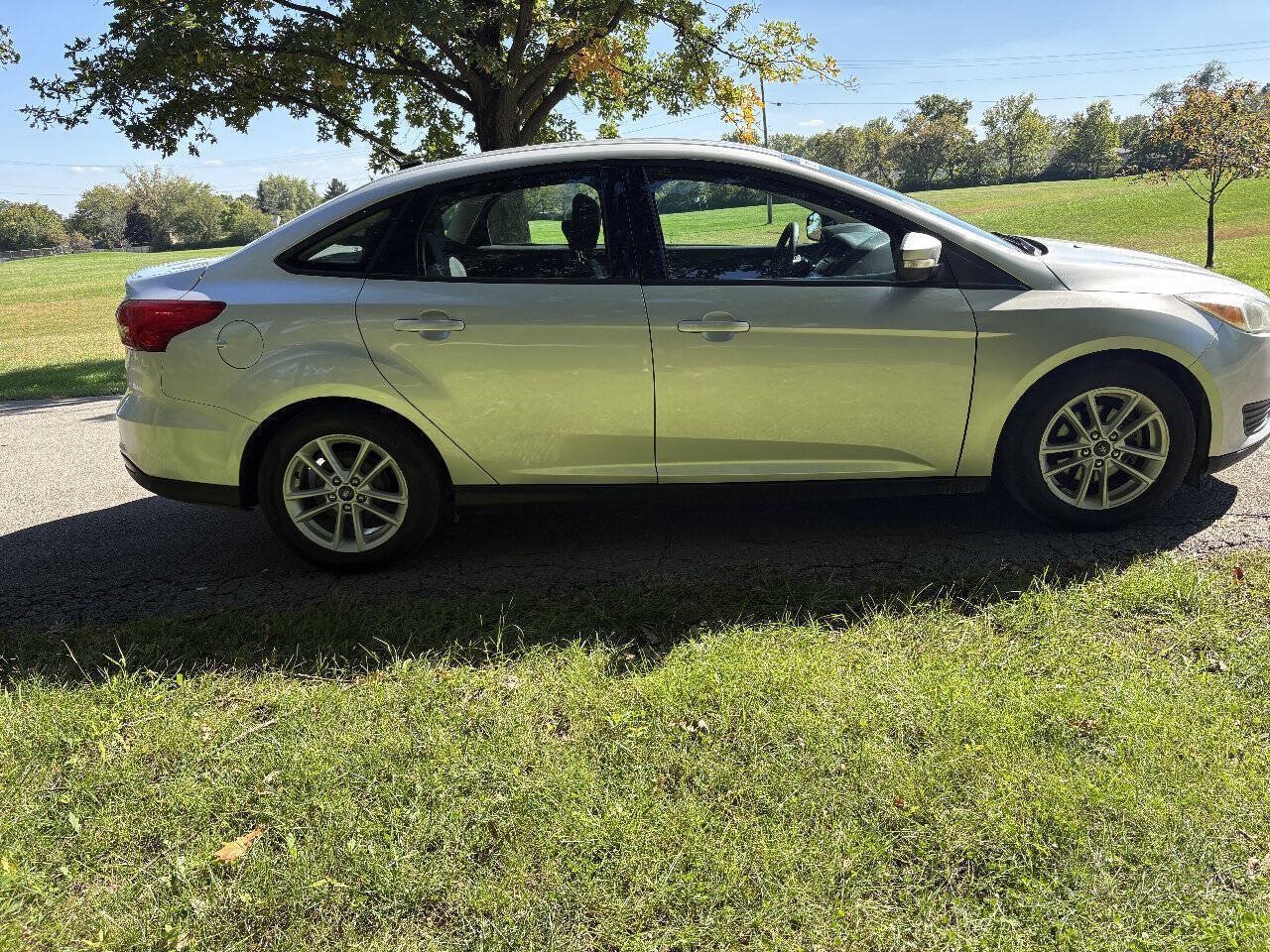 Used 2015 Ford Focus SE FWD image 12
