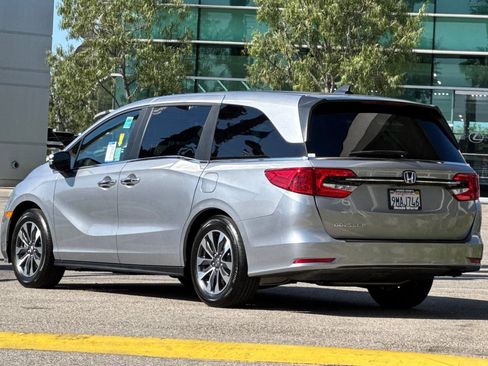 Certified 2024 Honda Odyssey EX-L image 6