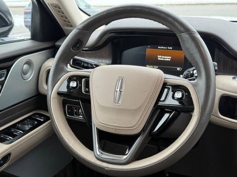 Certified 2022 Lincoln Aviator Reserve w/ Equipment Group 201A image 18
