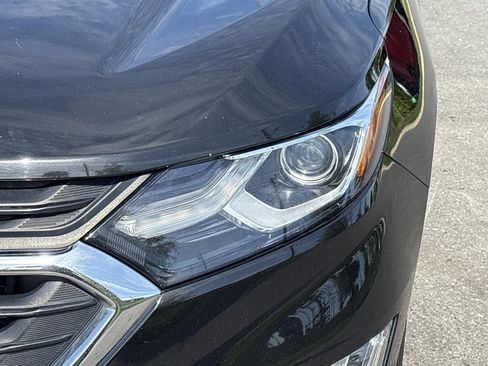 Used 2021 Chevrolet Equinox LT image 11