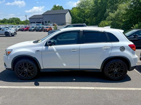 Used 2018 Mitsubishi Outlander Sport LE AWD/4WD image 4