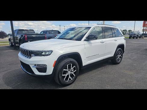 Used 2024 Jeep Grand Cherokee Limited image 7