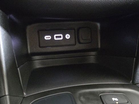 Used 2022 Chevrolet Equinox RS FWD image 28