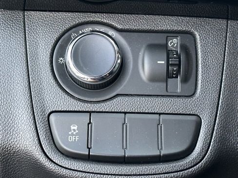 Used 2021 Chevrolet Spark LT image 15