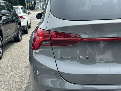 Used 2022 Hyundai Santa Fe Limited AWD/4WD image 10