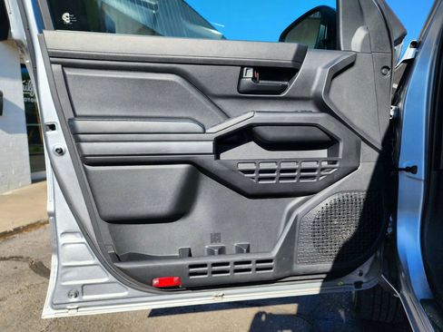 Used 2024 Toyota Tacoma SR5 AWD/4WD image 13