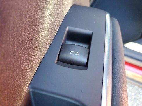 New 2025 GMC Acadia Elevation image 16