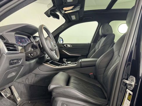 Used 2023 BMW X5 xDrive40i w/ M Sport Package image 4