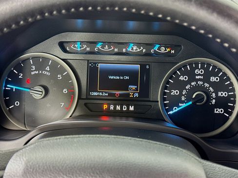 Used 2019 Ford F150 XLT w/ Equipment Group 302A Luxury AWD/4WD image 12