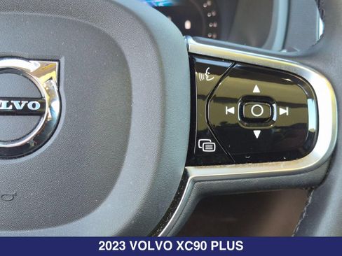 Used 2023 Volvo XC90 B6 Plus AWD/4WD image 22