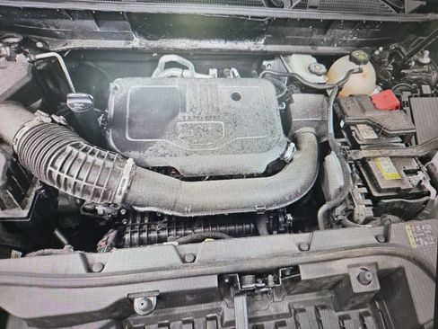 Used 2023 GMC Acadia SLE w/ Driver Convenience Package image 24