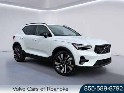 New 2026 Volvo XC40 B5 Plus w/ Protection Package Premier