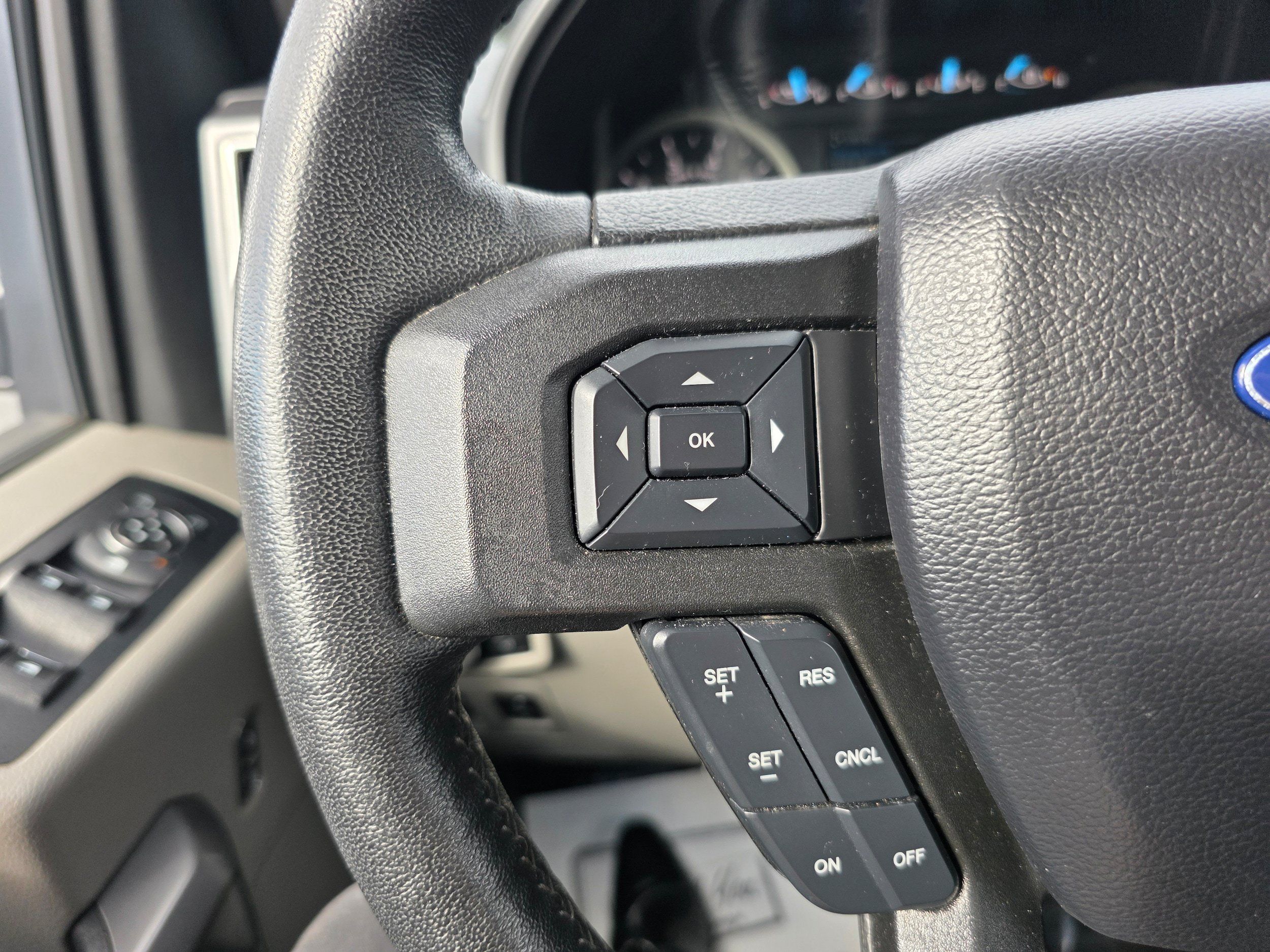 Used 2020 Ford F150 XLT w/ Equipment Group 302A Luxury AWD/4WD image 15