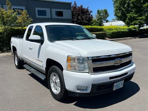 Used 2010 Chevrolet Silverado 1500 LTZ w/ Convenience Package AWD/4WD image 1