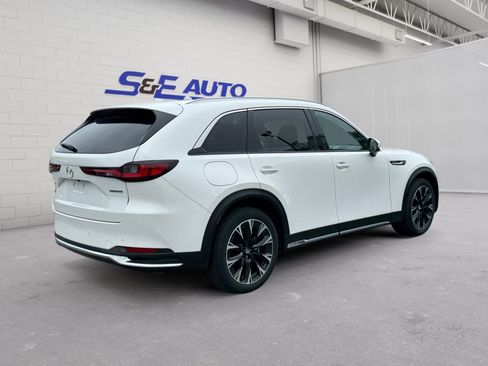 Used 2024 MAZDA CX-90 Plug-In Hybrid w/ Premium Pkg AWD/4WD image 4