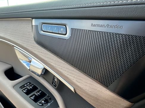 New 2026 Volvo XC90 B6 Plus w/ Protection Package Premier image 19