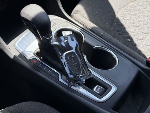 Used 2024 Chevrolet Equinox LT w/ LPO, Floor Liner Package image 35