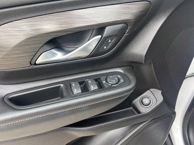 Used 2024 GMC Terrain SLE w/ Driver Convenience Package AWD/4WD image 22
