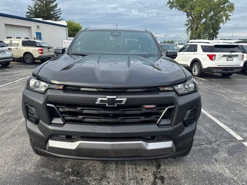 Used 2024 Chevrolet Colorado Trail Boss w/ Technology Package AWD/4WD image 14