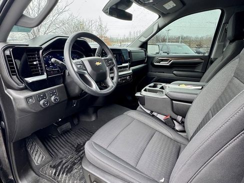 Used 2023 Chevrolet Silverado 1500 LT w/ Convenience Package II image 16