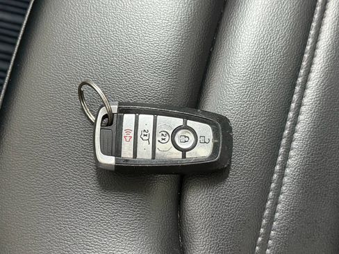 Used 2020 Ford Edge SEL w/ Convenience Package image 42