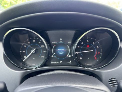 Used 2019 Jaguar XE Premium AWD/4WD image 35
