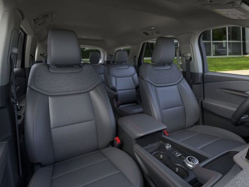 New 2026 Ford Explorer Active w/ Active Comfort Package AWD/4WD image 10