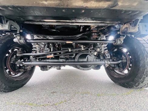 Used 2017 RAM 2500 Tradesman w/ Chrome Appearance Group AWD/4WD image 17