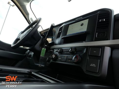 New 2026 Ford F250 XLT w/ FX4 Off-Road Package image 17