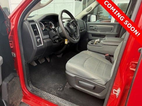 Used 2020 RAM 1500 Classic SLT image 4