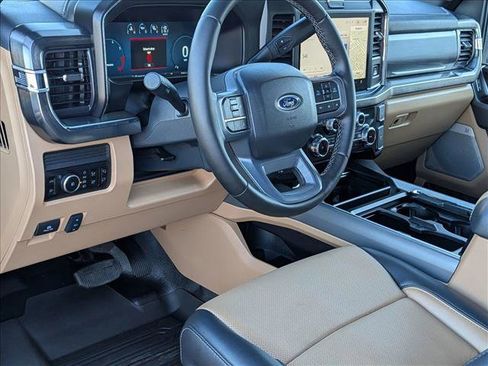 Used 2025 Ford F350 Lariat AWD/4WD image 9